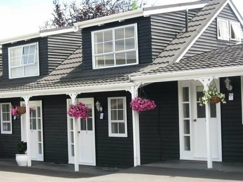 Гостиница Cottage Mews Motel в Таупо