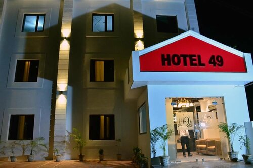 Hotel 49