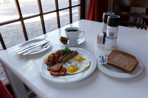 Гостиница Ruth Avenue Guest House в Эденвале