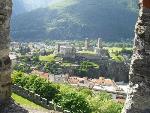 Хостел Ostello Montebello - Bellinzona Youth Hostel в Беллинцоне