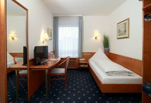 Гостиница Hotel Württemberger Hof в Ройтлингене