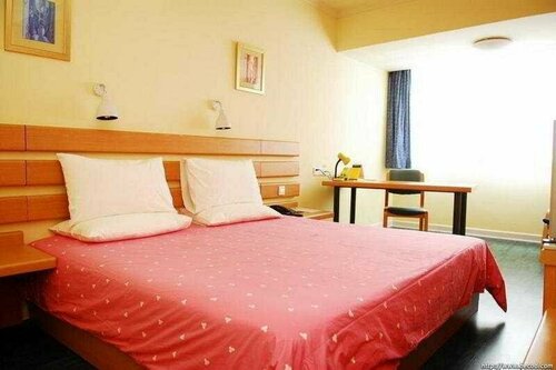 Гостиница Home Inn Dalian Tianjinjie в Даляне