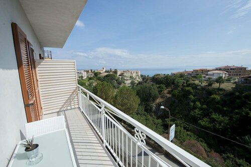 Гостиница Donna Rosa Accommodation в Калабрии