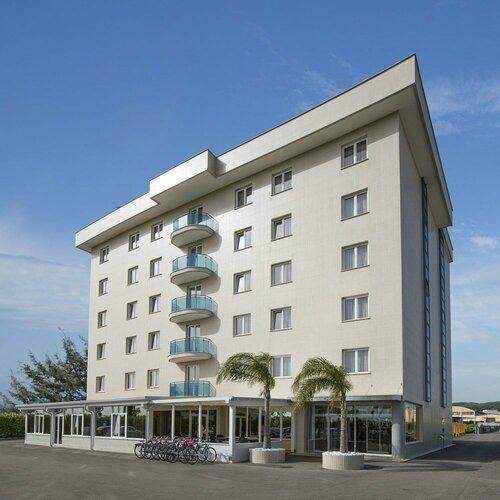 Гостиница Simon Hotel в Помеции
