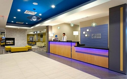 Гостиница Holiday Inn Express & Suites в Батавии