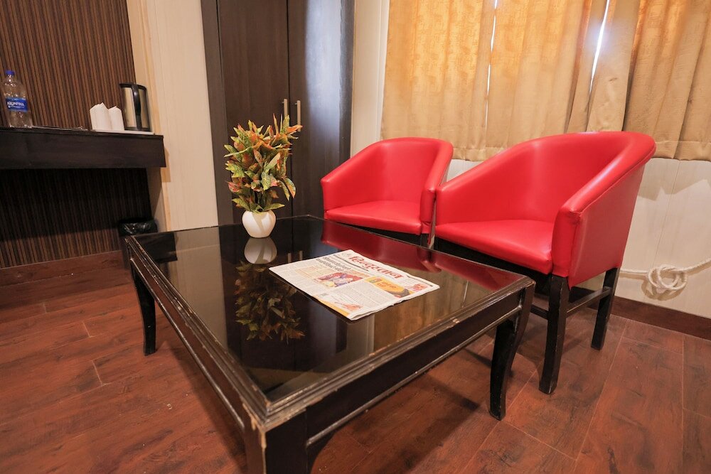 Фото Hotel Krishnam