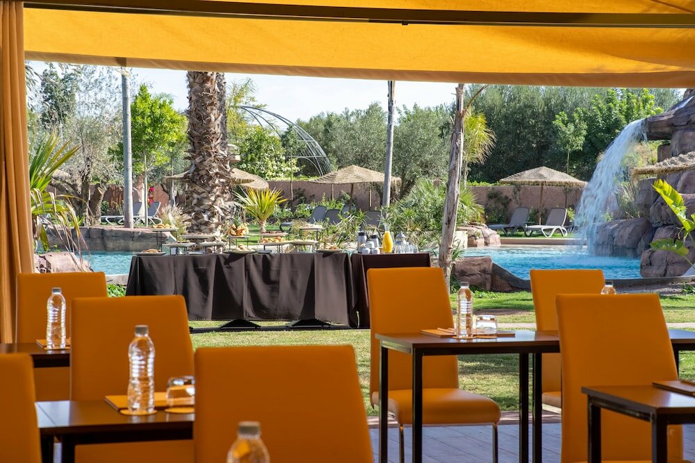 Фото Oasis Lodges