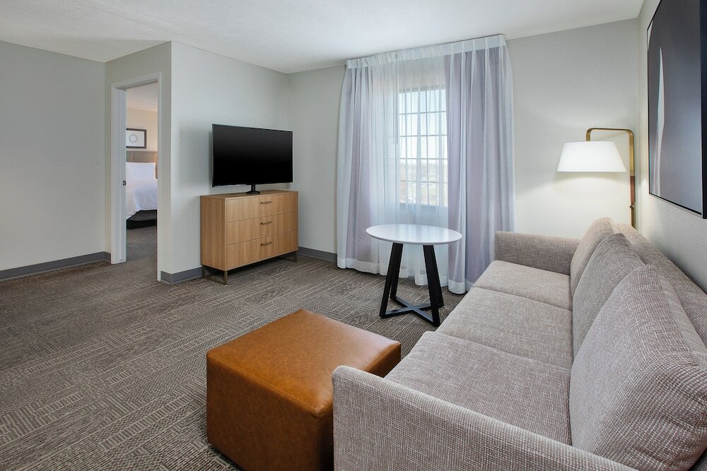 Фото Staybridge Suites Lincoln Northeast, an Ihg Hotel
