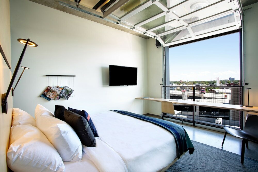 Фото The Source Hotel