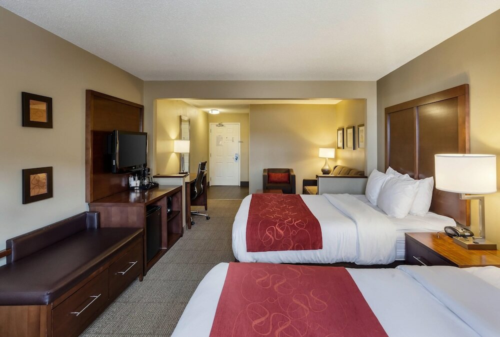 Фото Comfort Suites University