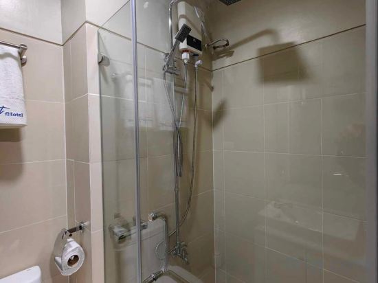 Фото Homefort at Shore 1 Residences