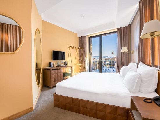 Фото Amante Narikala