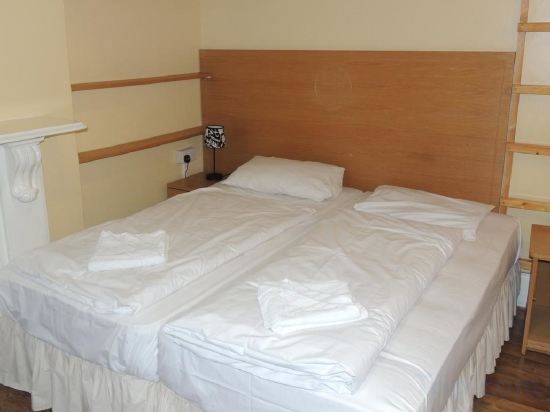Фото Dolphin Inn