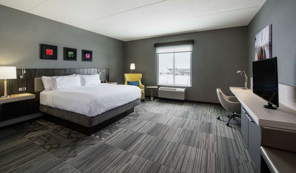 Фото Hilton Garden Inn Winnipeg South