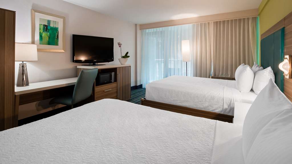 Фото Best Western Plus Oceanside Inn