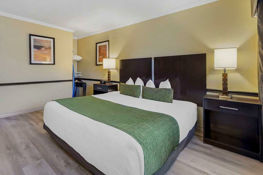 Фото Best Western Canoga Park Motor Inn