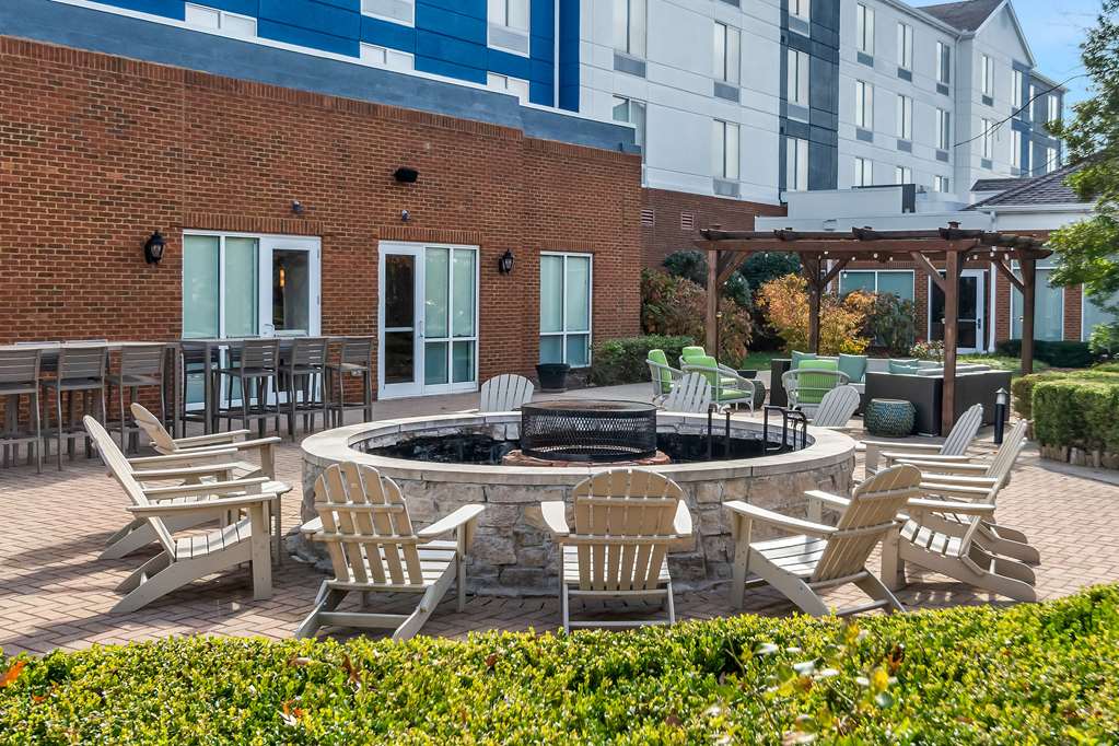 Фото Hilton Garden Inn Lexington Georgetown