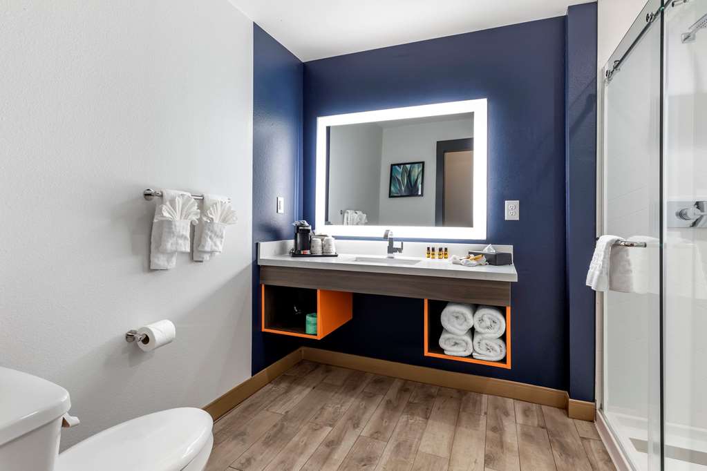 Фото Best Western Plus Amarillo East Hotel