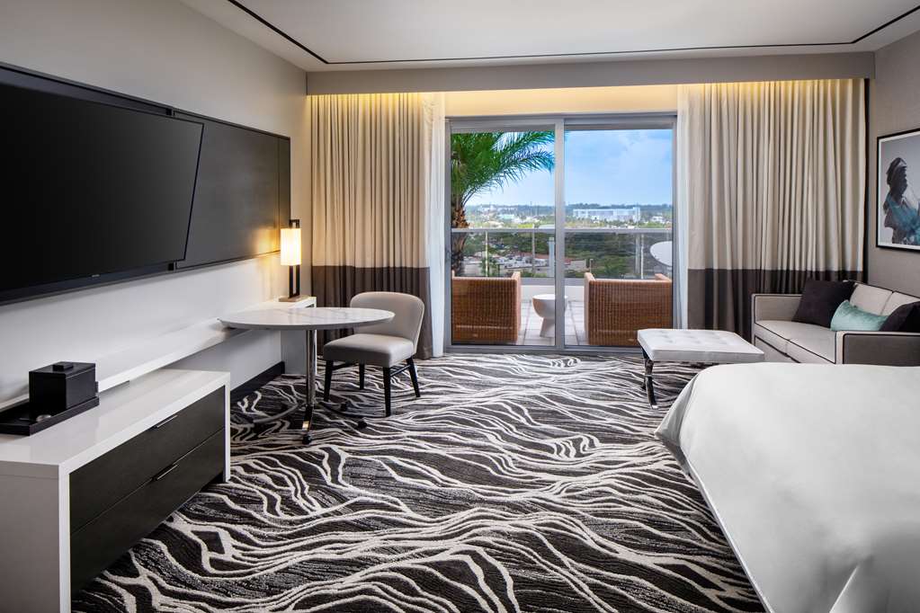 Фото Hilton Aventura Miami