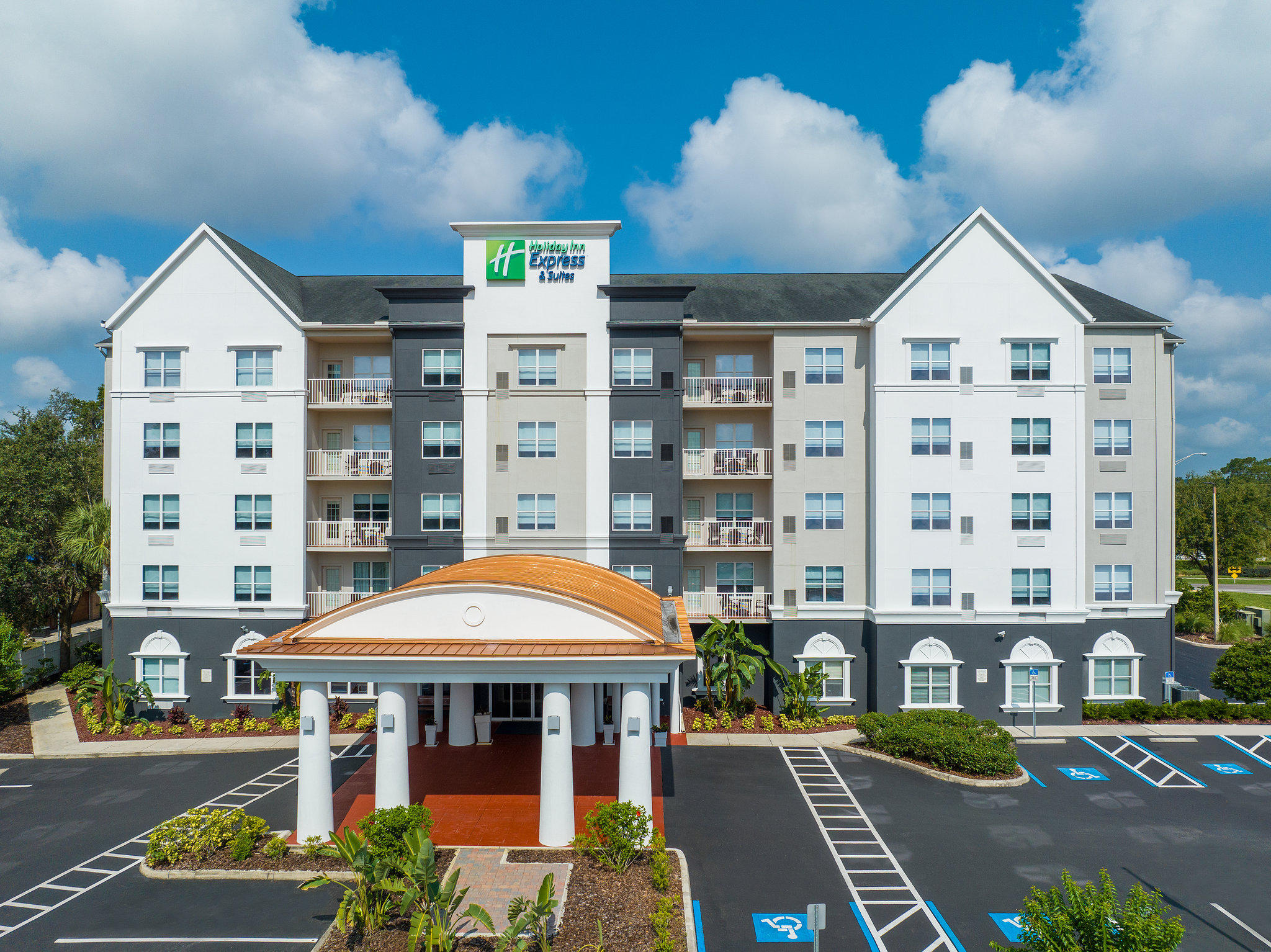 Фото Holiday Inn Express Hotel & Suites Lakeland North - I-4, an Ihg Hotel