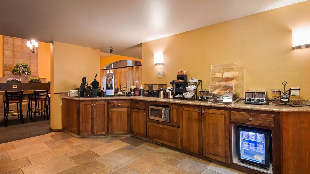 Фото Best Western Palm Court Inn