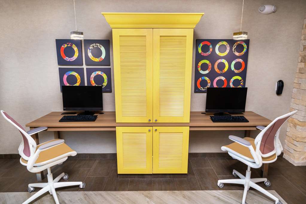 Фото Home2 Suites by Hilton Roseville Sacramento