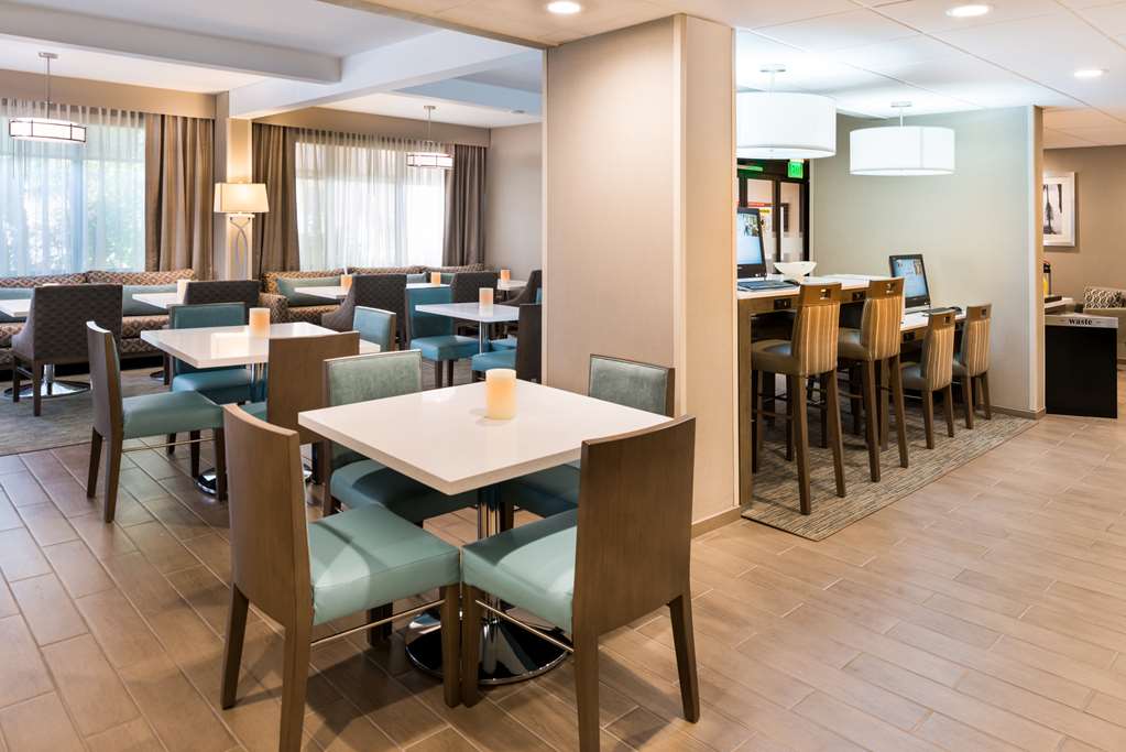 Фото Hampton Inn Los Angeles West Covina