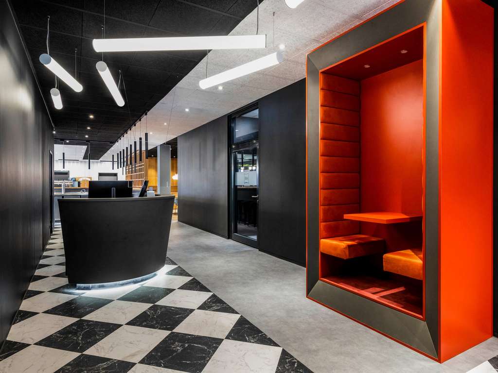 Фото Ibis Duesseldorf Airport