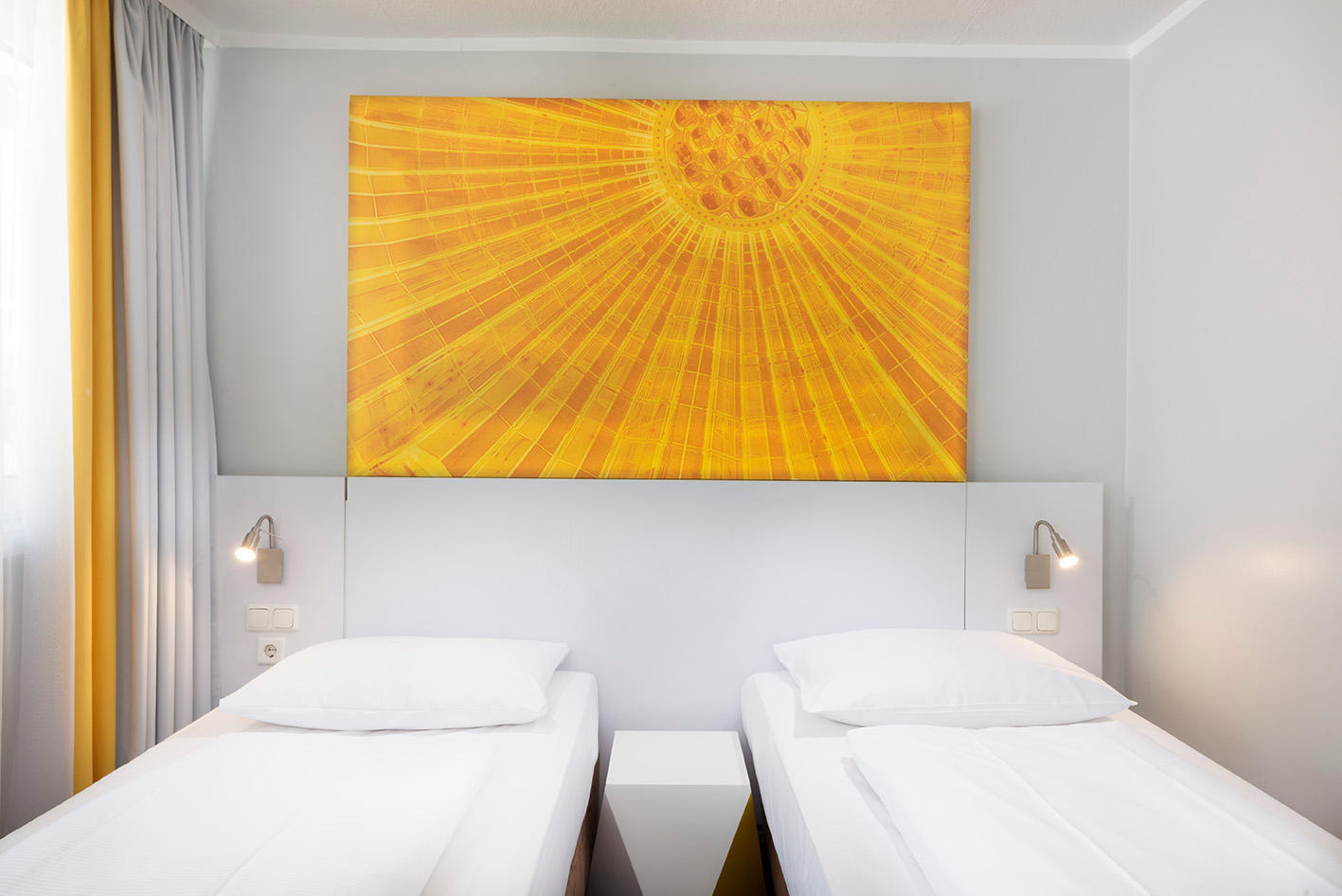 Фото Wyndham Garden Düsseldorf City Centre Königsallee