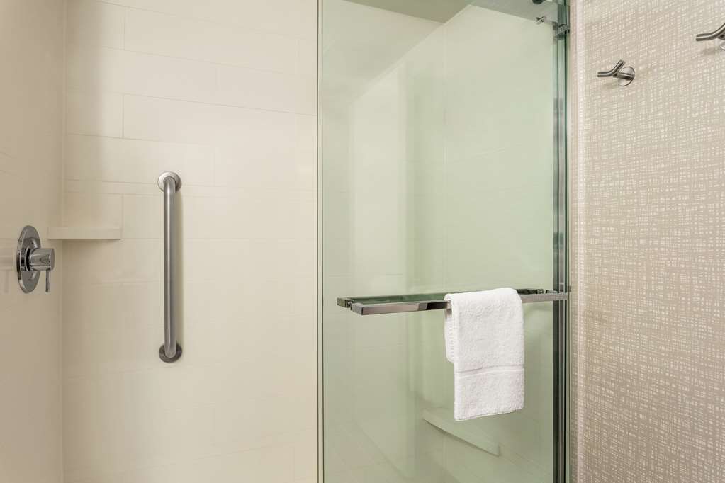 Фото Hampton Inn Milwaukee/Brookfield