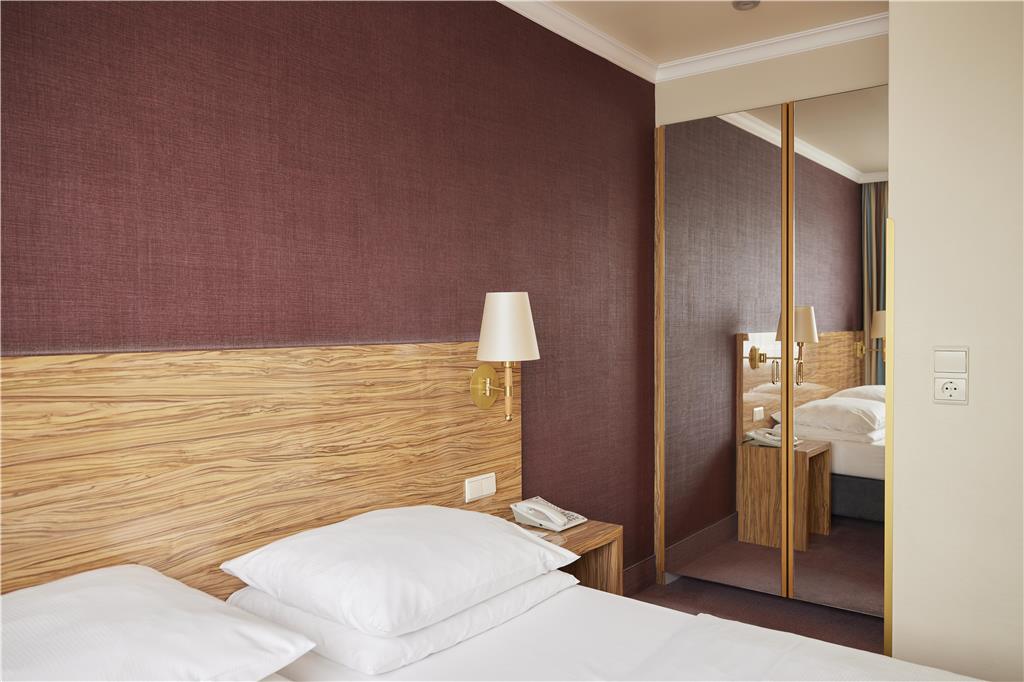 Фото Best Western Raphael Hotel Altona