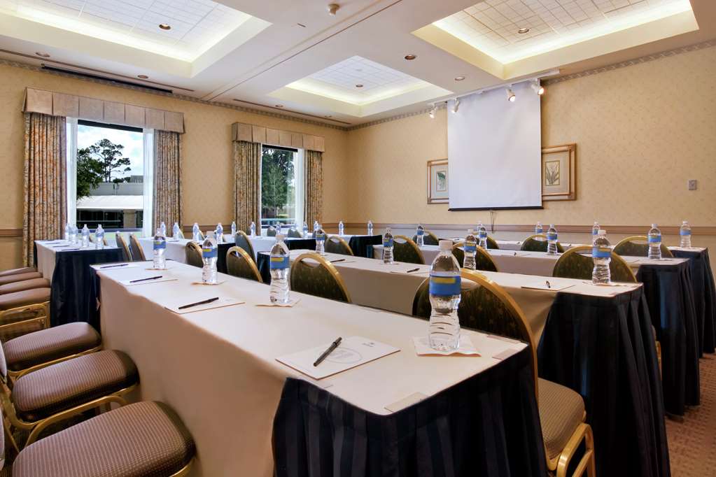 Фото Hilton Boca Raton Suites