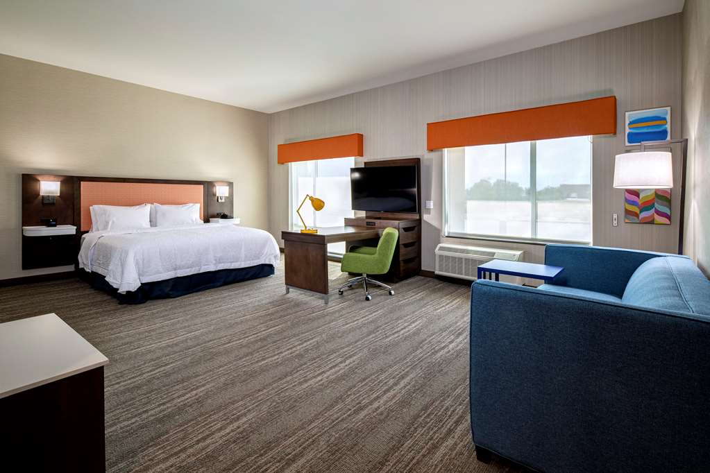 Фото Hampton Inn & Suites Indio