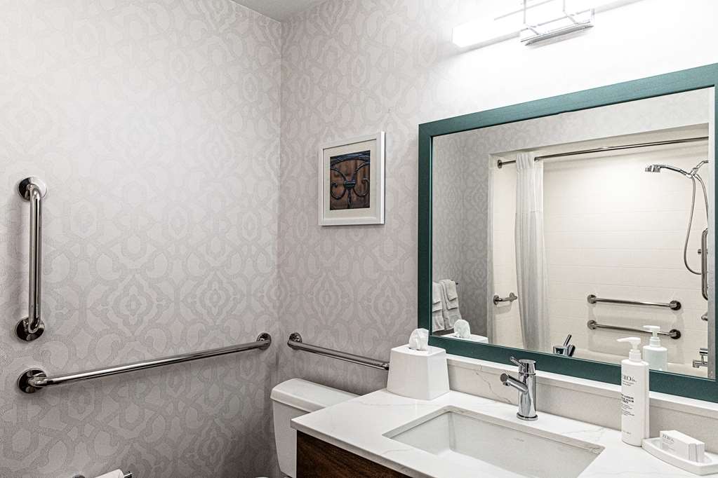 Фото Hampton Inn & Suites Charleston/West Ashley