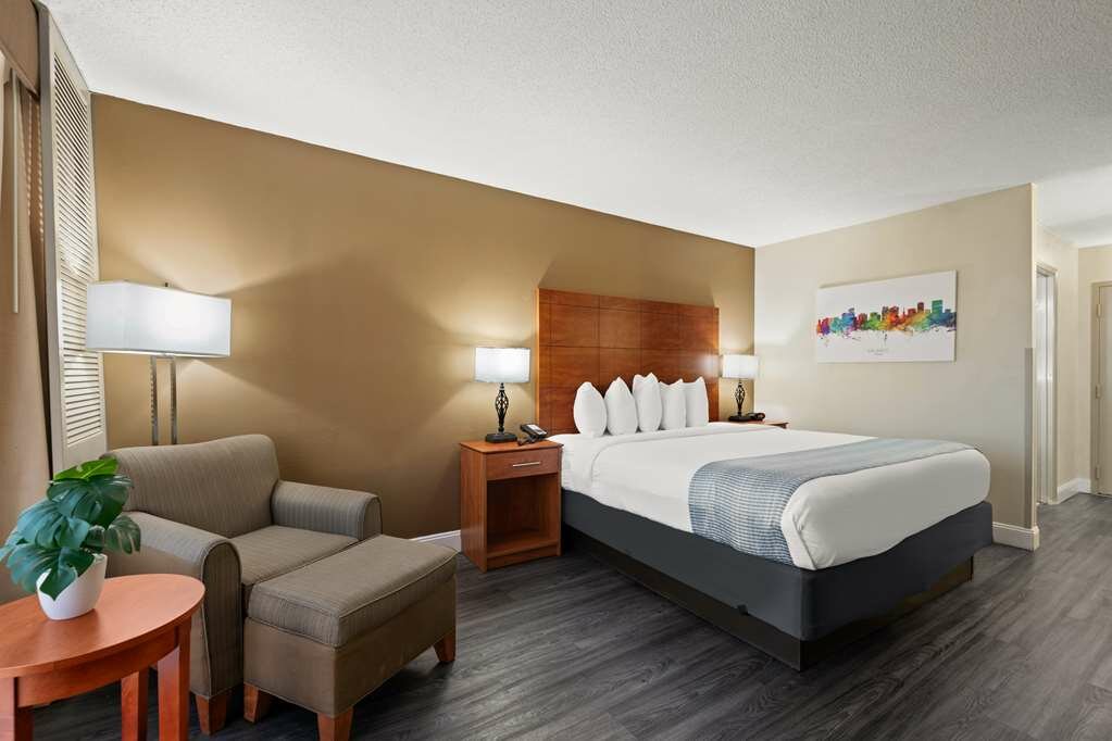 Фото Best Western Orlando Gateway Hotel