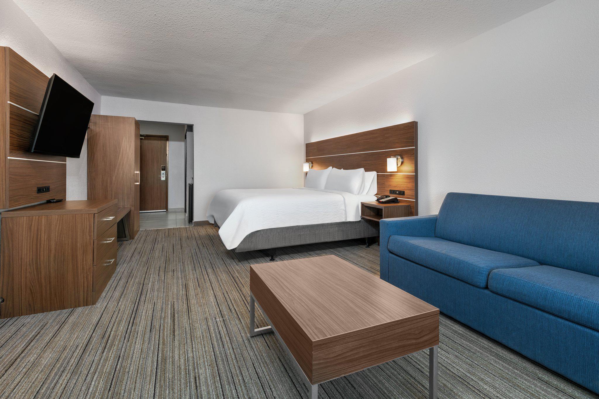 Фото Holiday Inn Express San Antonio East i 10, an Ihg Hotel