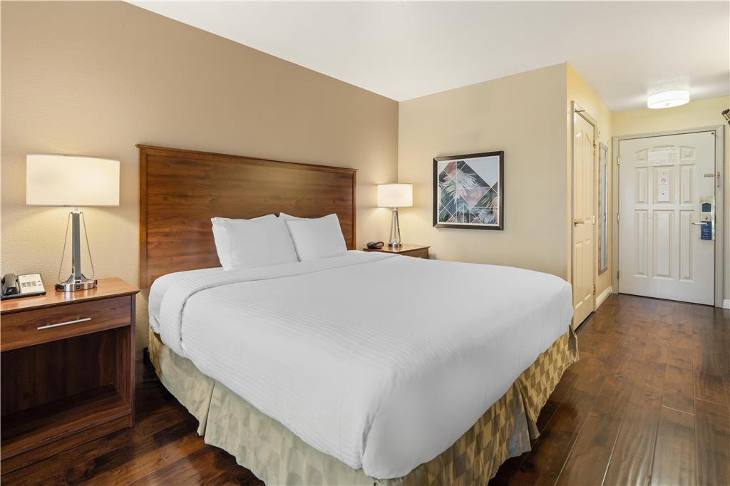 Фото Best Western Plus John Jay Inn & Suites