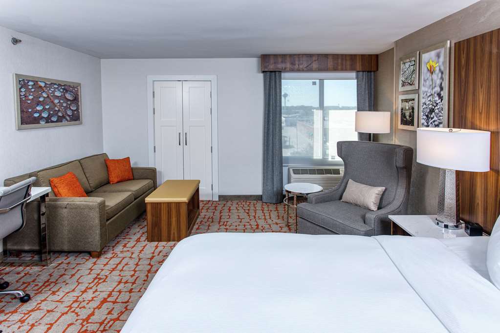 Фото DoubleTree by Hilton Appleton