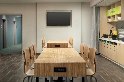 Гостиница Home2 Suites by Hilton Clovis Fresno Airport в Кловисе