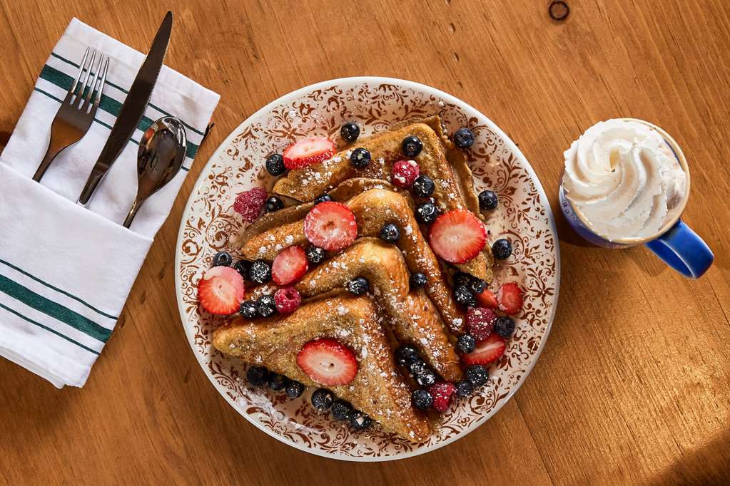 Фото Hotel Don Fernando de Taos, Tapestry Collection by Hilton