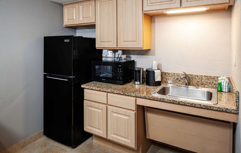 Фото Best Western New Smyrna Beach Hotel & Suites