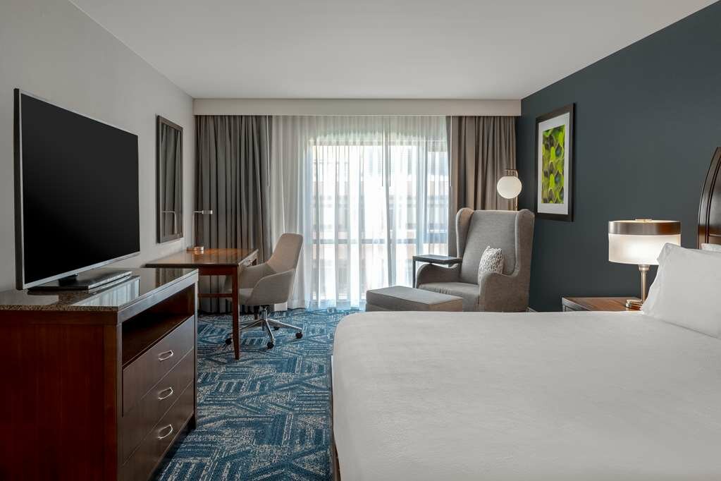 Фото Hilton Garden Inn Burlington Downtown