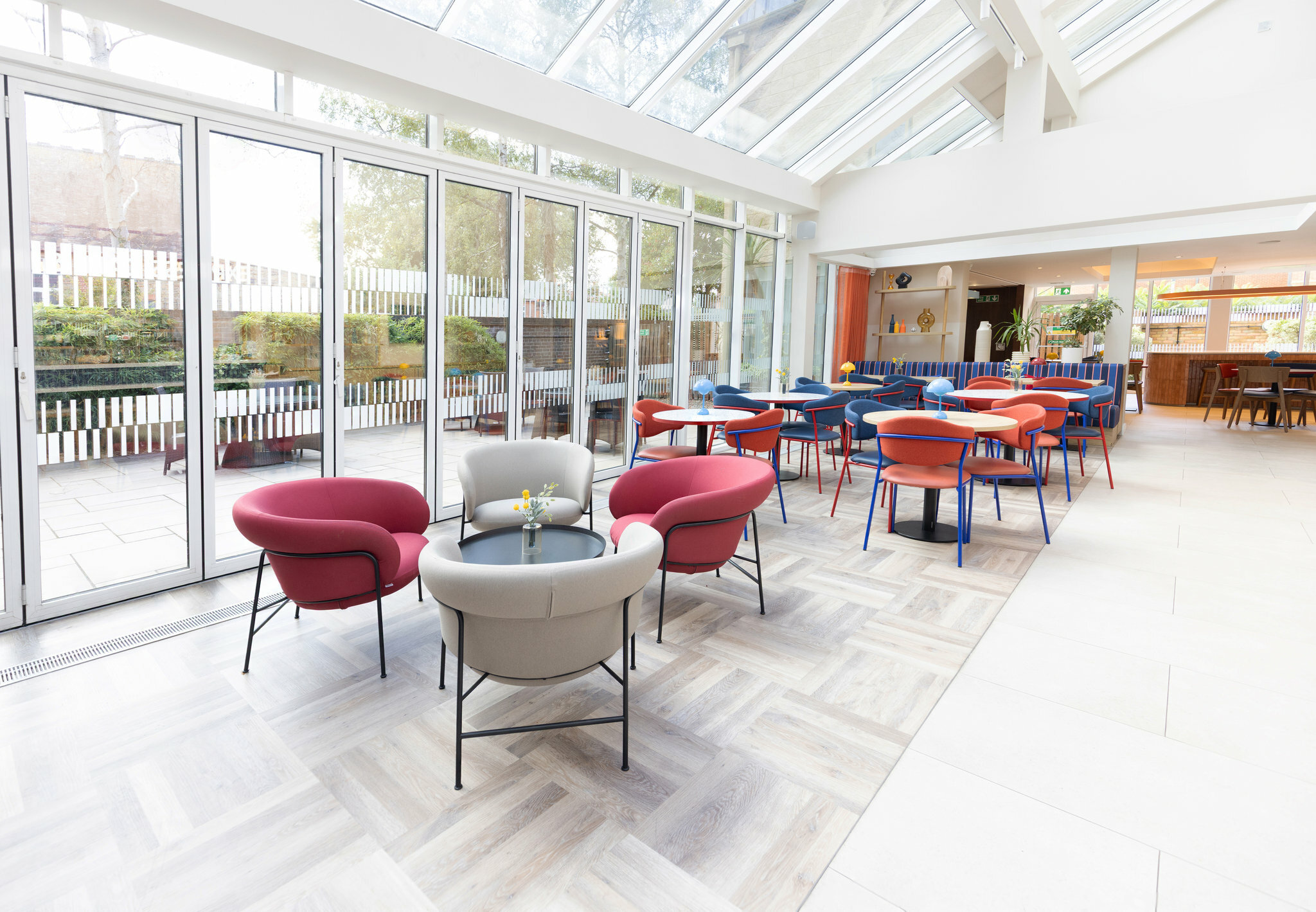 Фото Holiday Inn Express Windsor, an Ihg Hotel