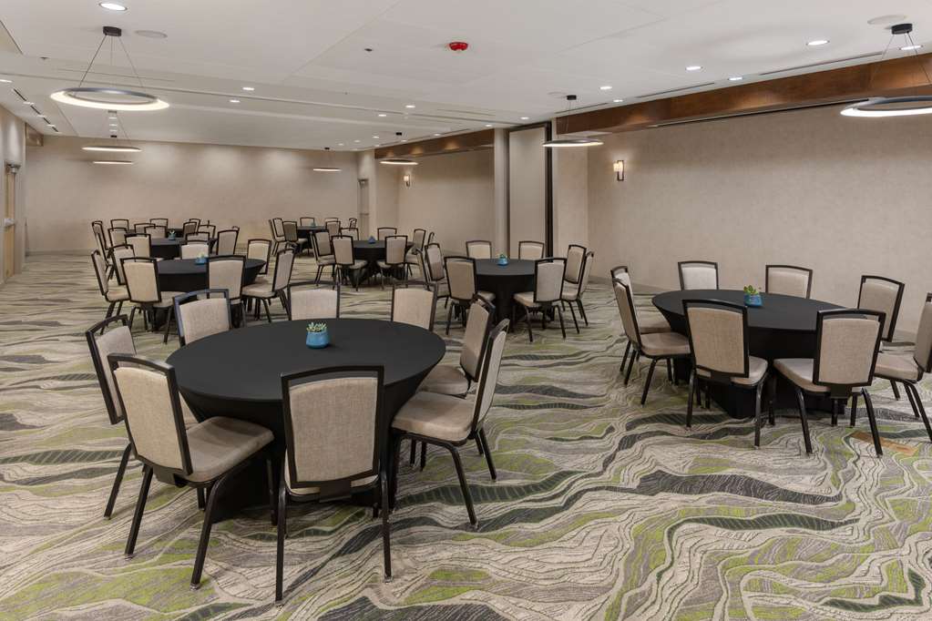 Фото DoubleTree by Hilton Phoenix Chandler