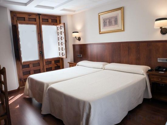 Фото Hotel Santa Isabel