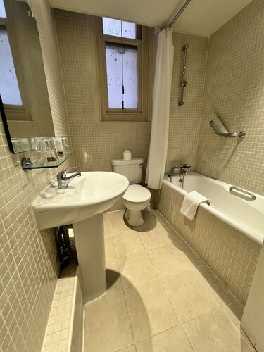Гостиница Cavendish Hotel в Истборне