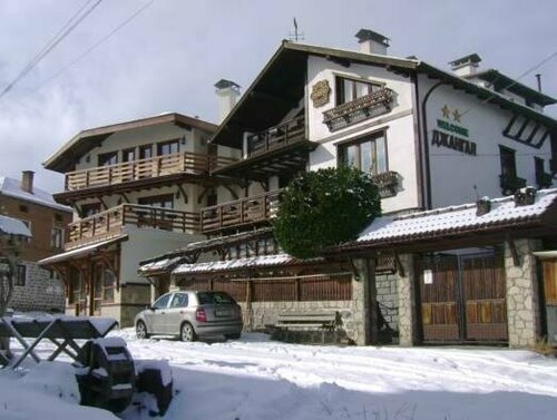 Гостиница Family Hotel Dzhangal в Банско
