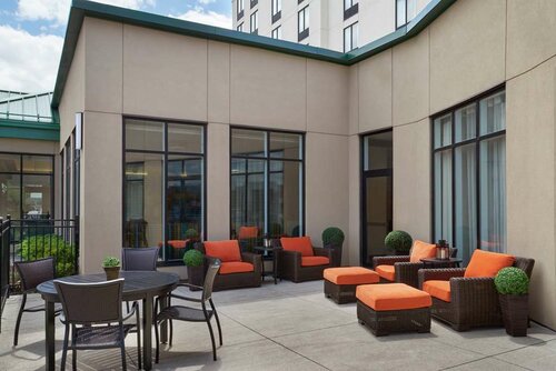 Гостиница Hilton Garden Inn Toronto Airport West Mississauga в Миссиссаге