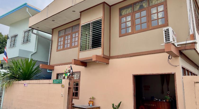 Фото Oyo 691 Donmuang Boutique House