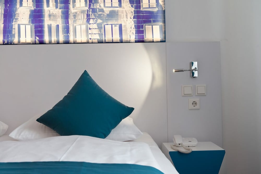 Фото Wyndham Garden Düsseldorf City Centre Königsallee